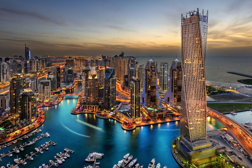 Dubai bei Nacht
