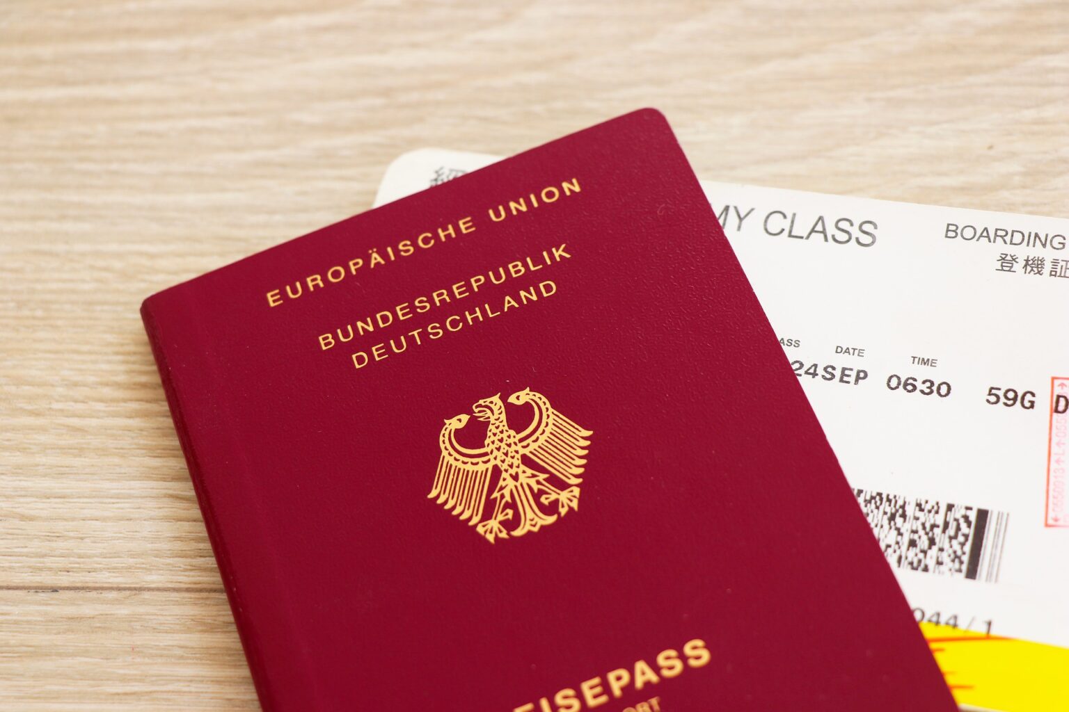 Was Braucht Man Für Reisepass Platz 1: Deutscher Reisepass ermöglicht größte Reisefreiheit